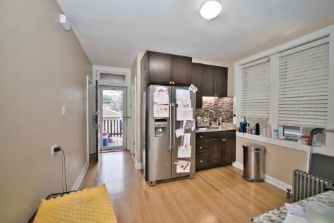 6609 North Artesian Avenue Chicago IL 60645