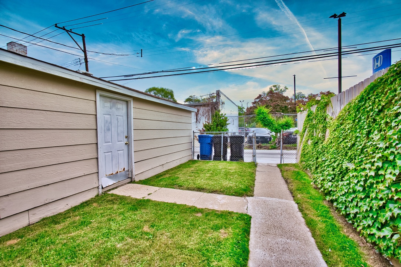 6609 North Artesian Avenue Chicago IL 60645