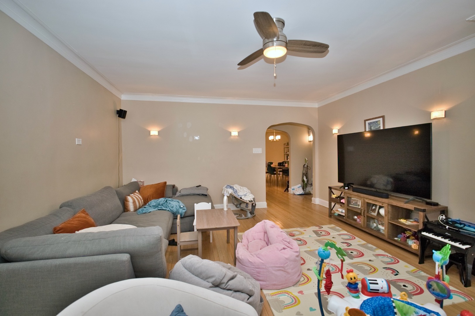 6609 North Artesian Avenue Chicago IL 60645