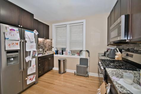 6609 North Artesian Avenue Chicago IL 60645