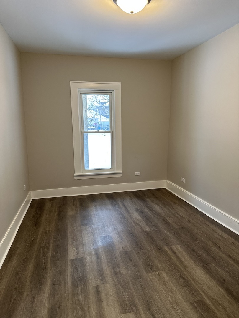 231-233 Williams Street Aurora IL 60506