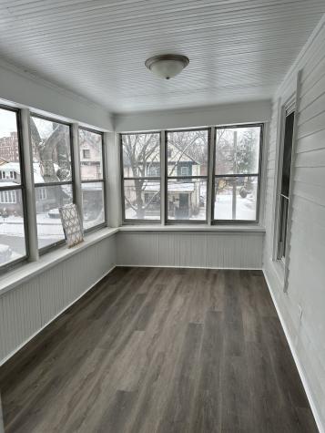 231-233 Williams Street Aurora IL 60506