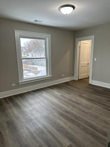 231-233 Williams Street Aurora IL 60506