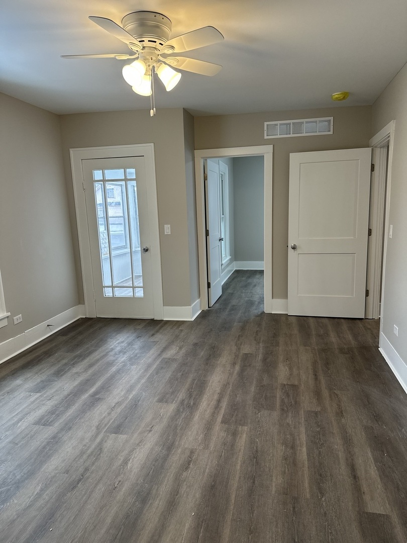 231-233 Williams Street Aurora IL 60506