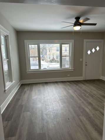 231-233 Williams Street Aurora IL 60506