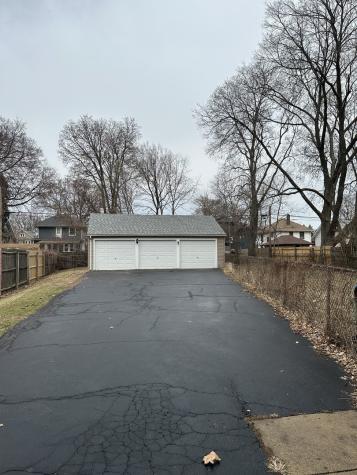 231-233 Williams Street Aurora IL 60506