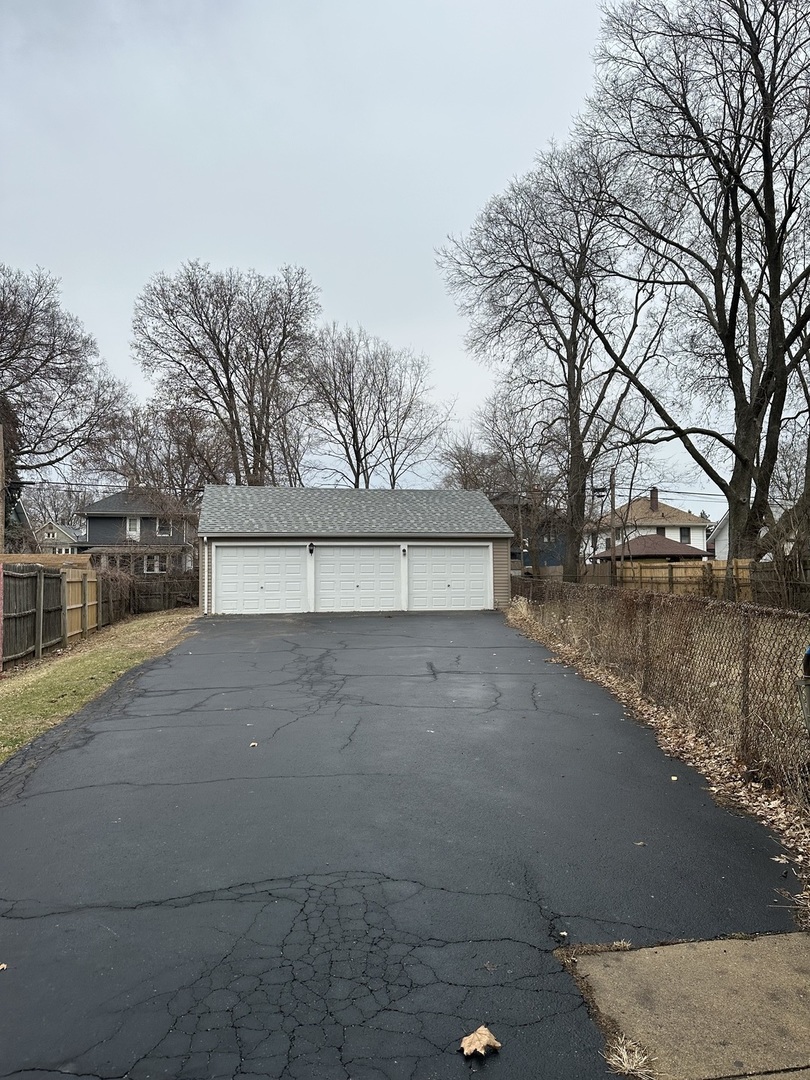 231-233 Williams Street Aurora IL 60506
