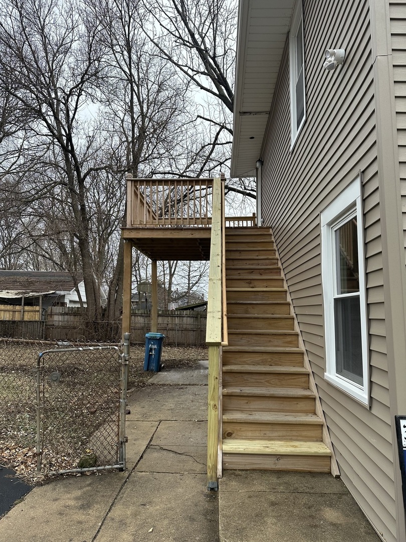 231-233 Williams Street Aurora IL 60506