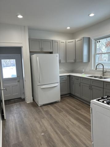 231-233 Williams Street Aurora IL 60506