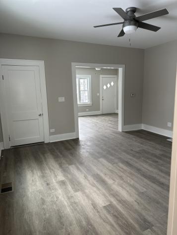 231-233 Williams Street Aurora IL 60506