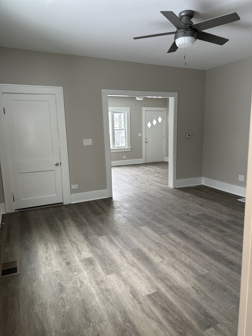 231-233 Williams Street Aurora IL 60506