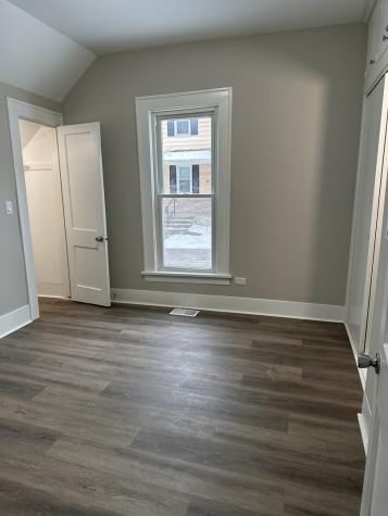 231-233 Williams Street Aurora IL 60506