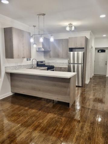 7254 South Lafayette Avenue Chicago IL 60621