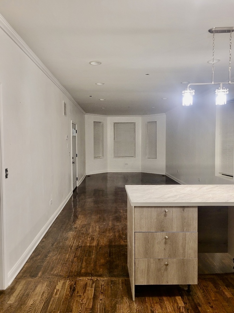 7254 South Lafayette Avenue Chicago IL 60621