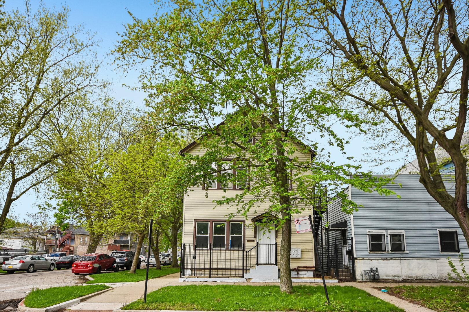 8756 South Exchange Avenue Chicago IL 60617