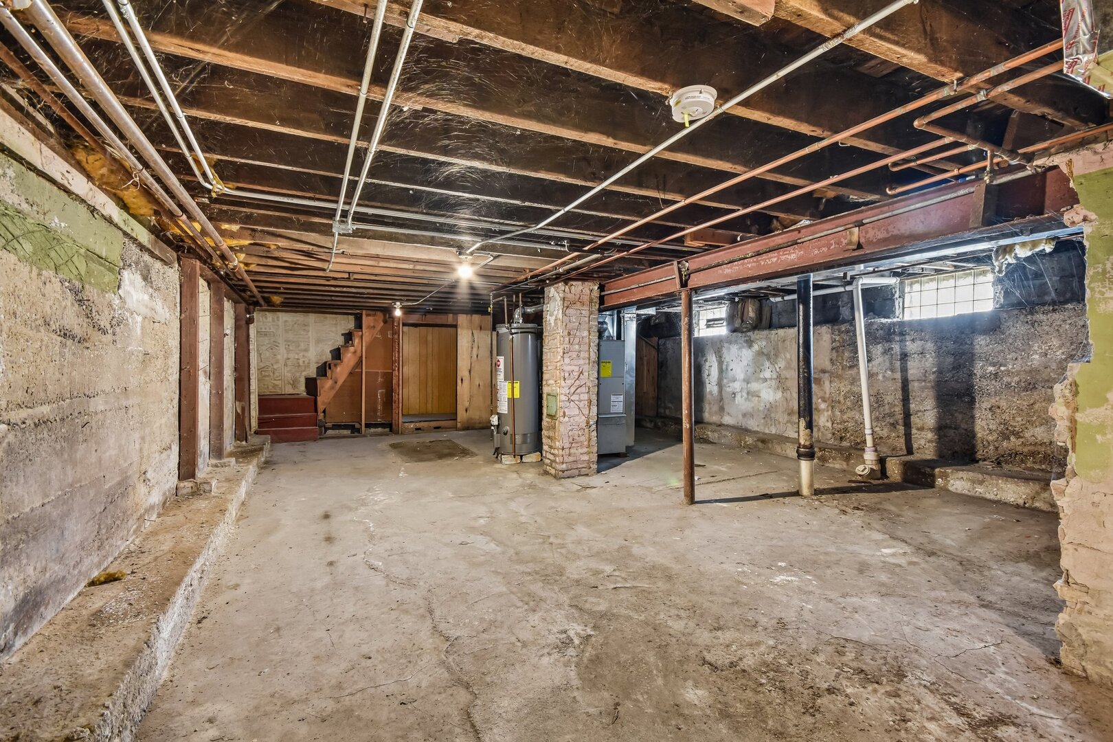 8756 South Exchange Avenue Chicago IL 60617