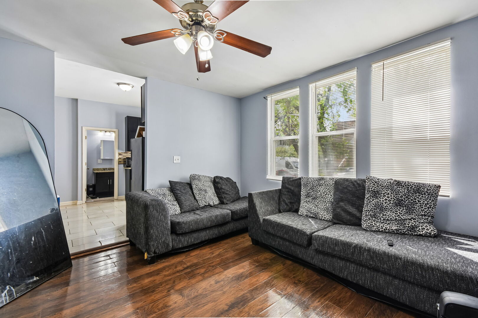 8756 South Exchange Avenue Chicago IL 60617