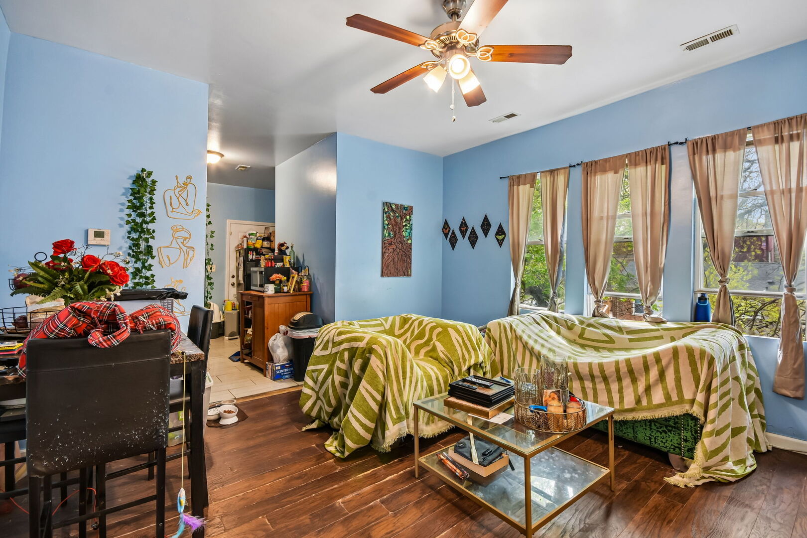 8756 South Exchange Avenue Chicago IL 60617