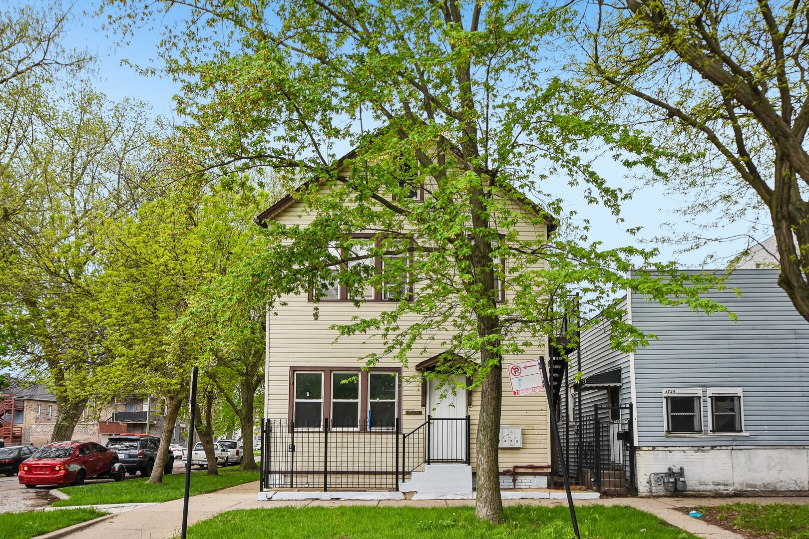 8756 South Exchange Avenue Chicago IL 60617