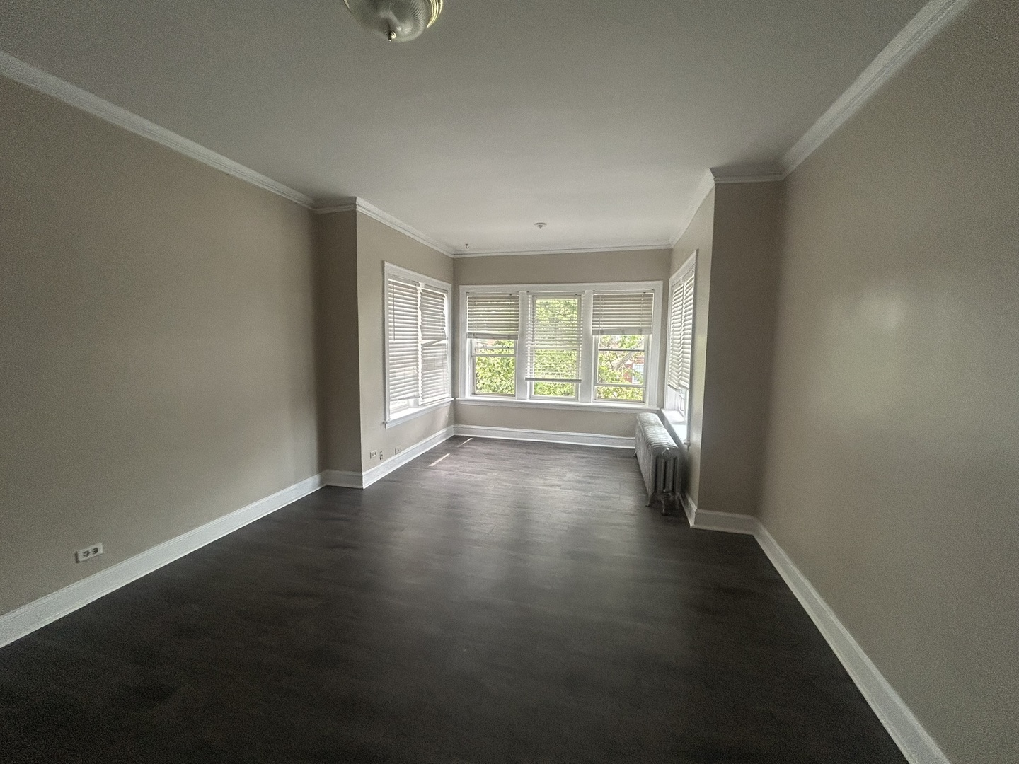 8227 South Evans Avenue Chicago IL 60619