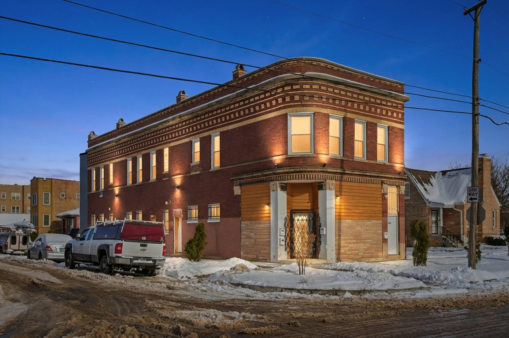 3858 West Ohio Street Chicago IL 60624