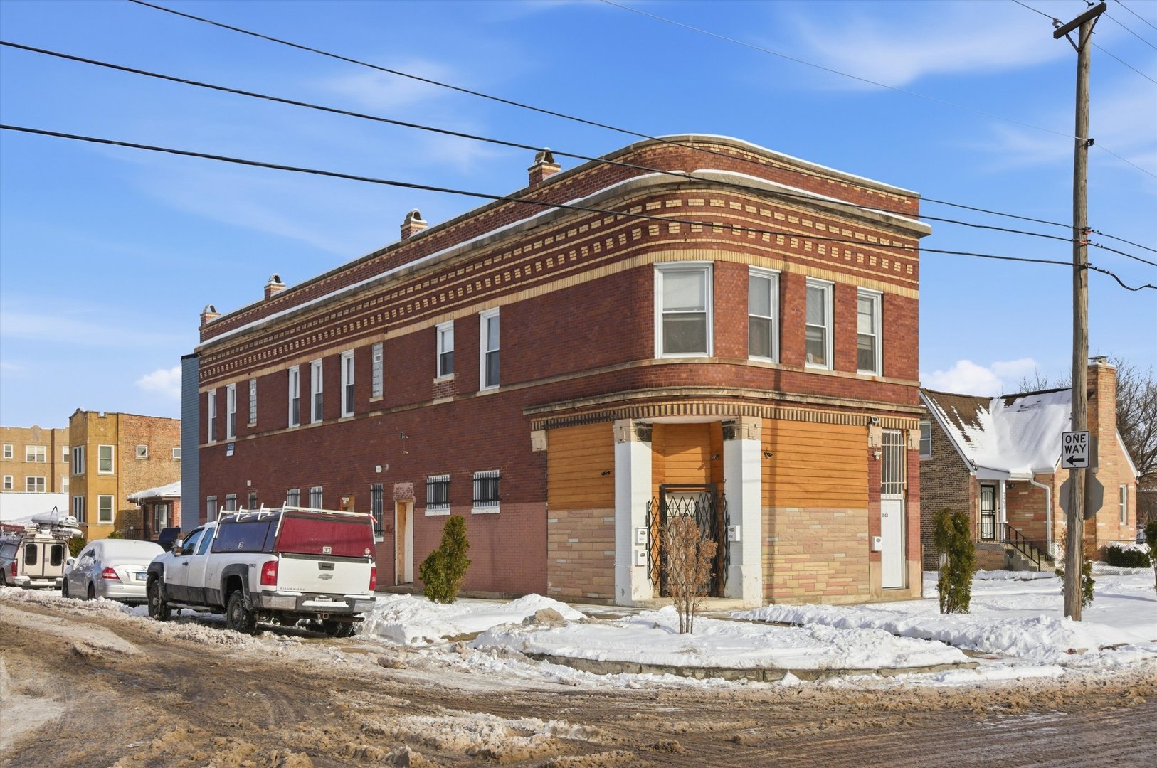 3858 West Ohio Street Chicago IL 60624