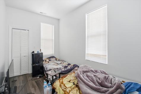 3858 West Ohio Street Chicago IL 60624