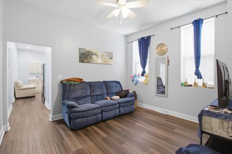 3858 West Ohio Street Chicago IL 60624