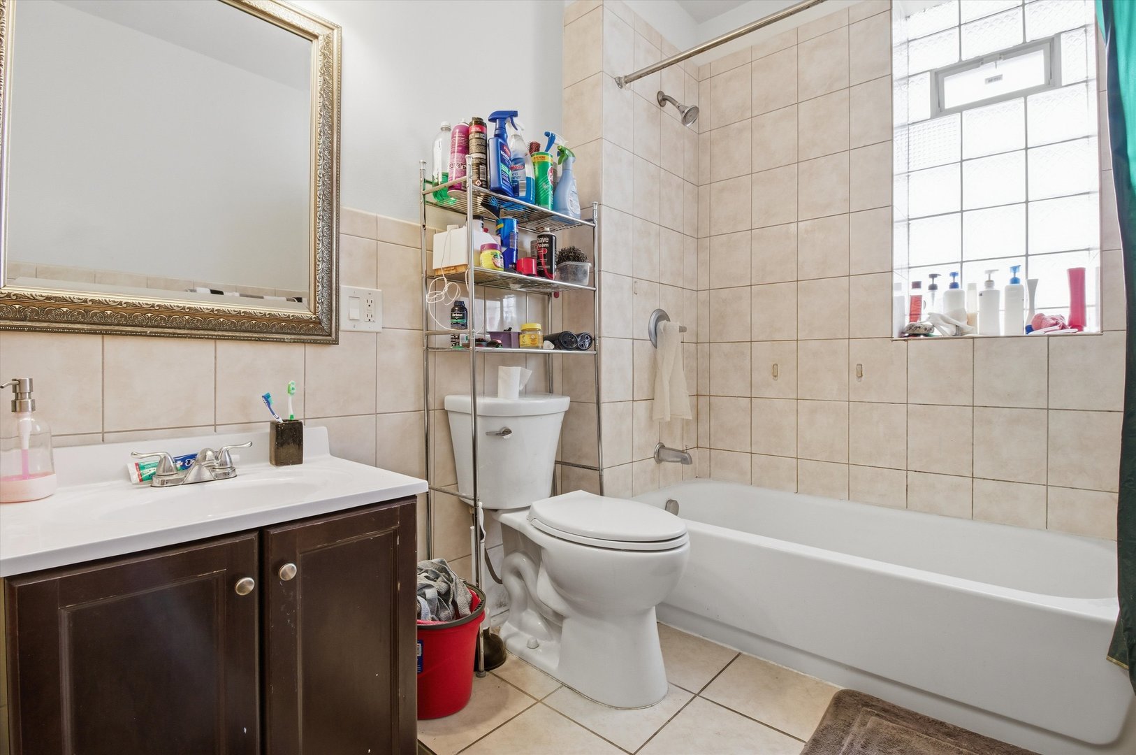 3858 West Ohio Street Chicago IL 60624