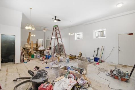 3858 West Ohio Street Chicago IL 60624