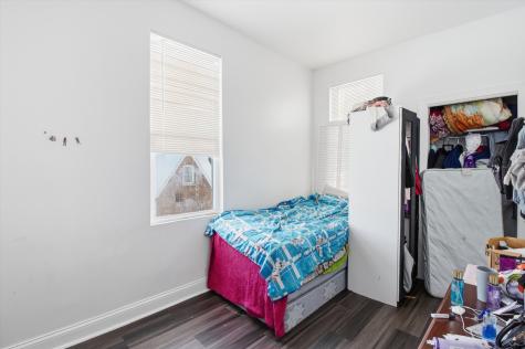 3858 West Ohio Street Chicago IL 60624