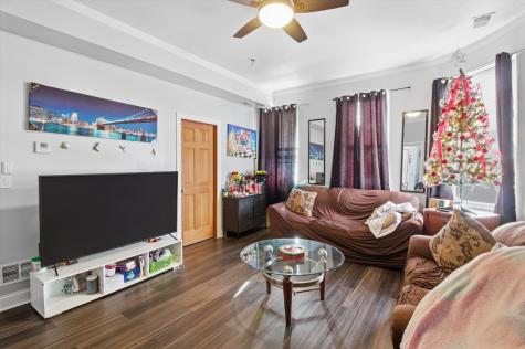3858 West Ohio Street Chicago IL 60624