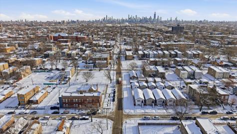3858 West Ohio Street Chicago IL 60624