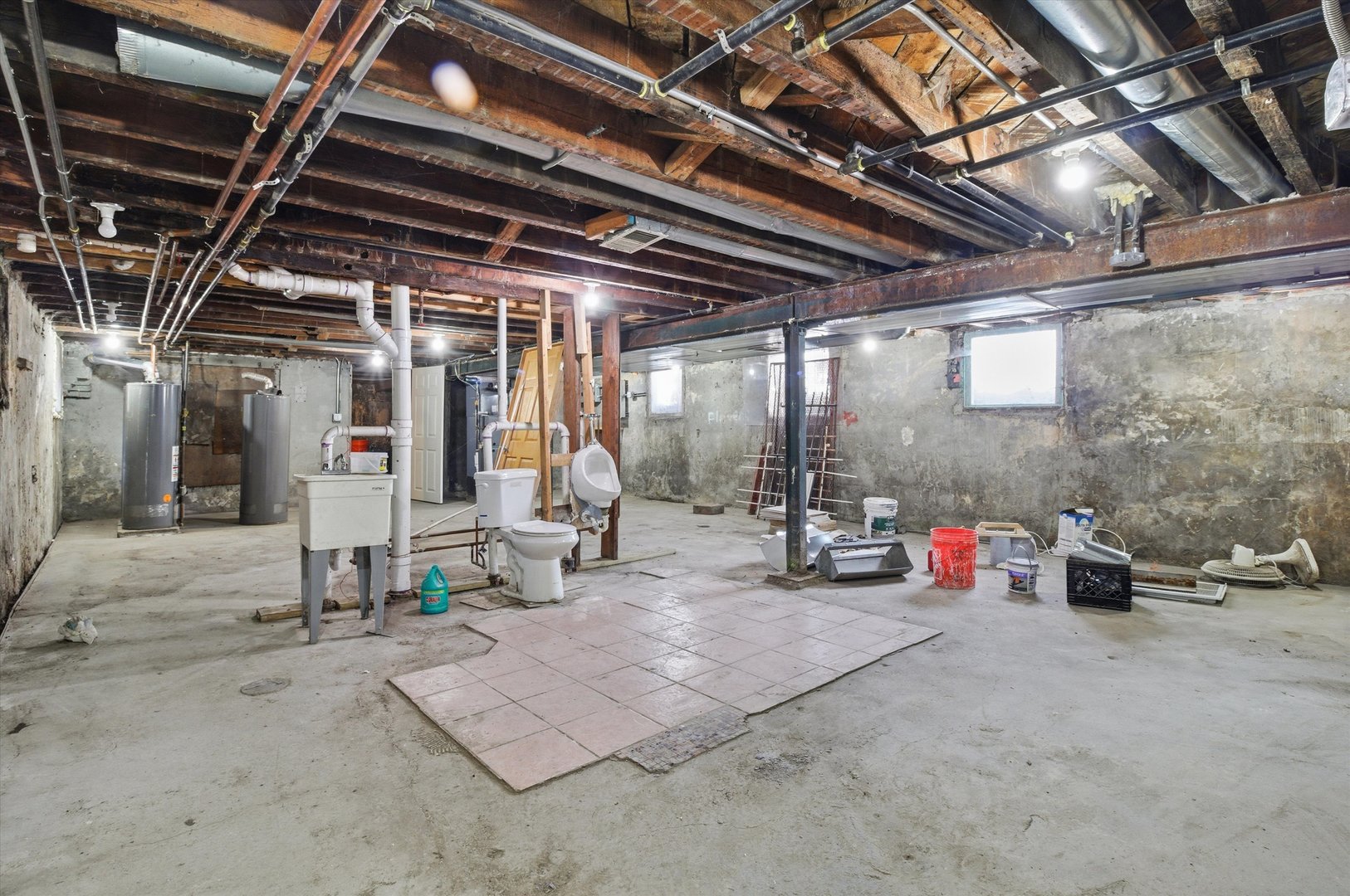 3858 West Ohio Street Chicago IL 60624