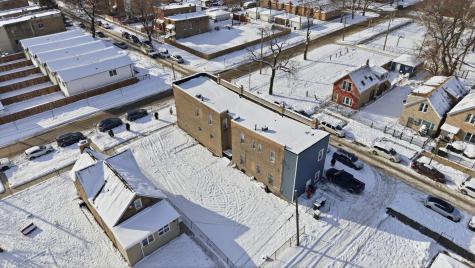 3858 West Ohio Street Chicago IL 60624