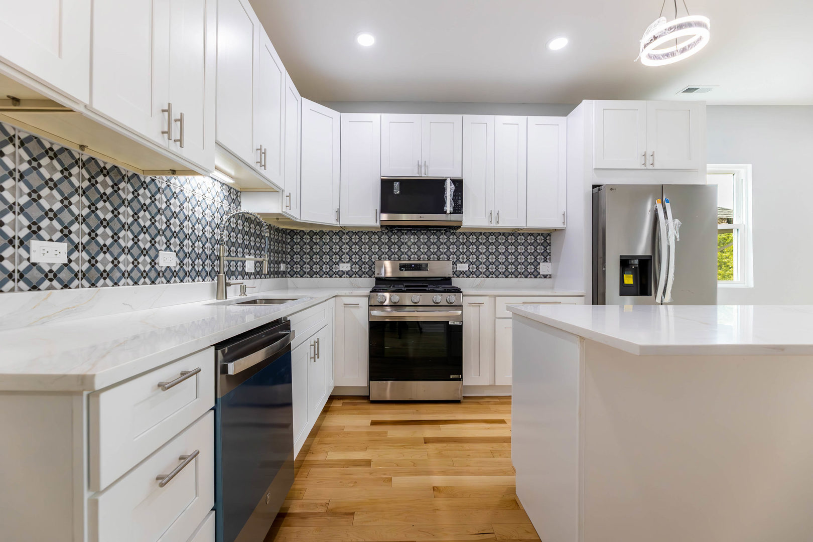 441 North Leclaire Avenue Chicago IL 60644