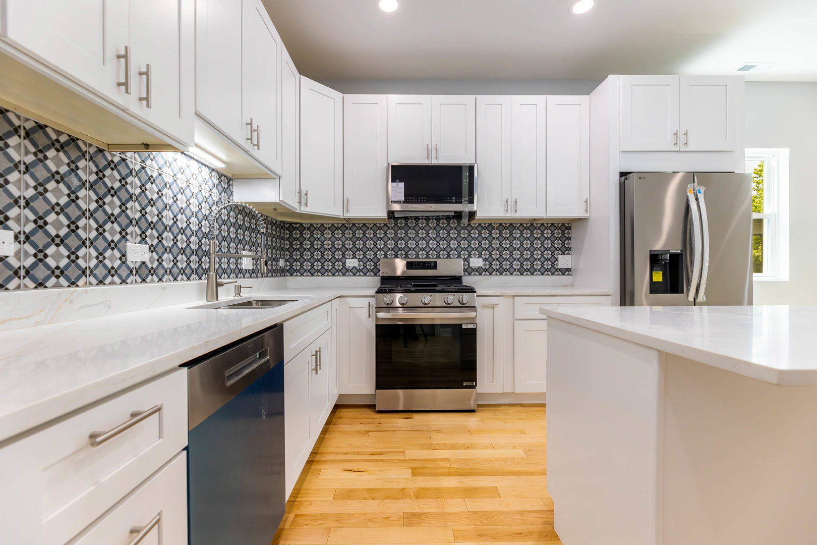 441 North Leclaire Avenue Chicago IL 60644
