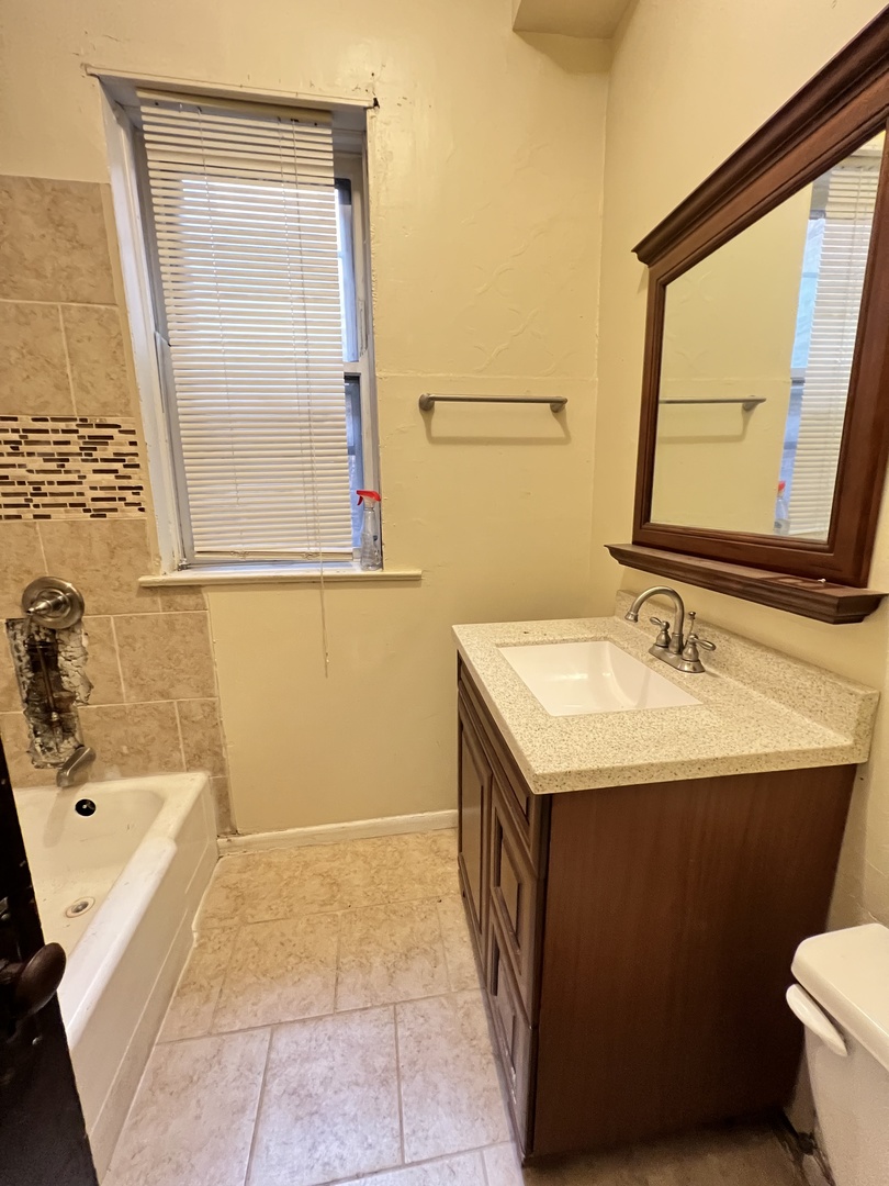 6240 South Evans Avenue Chicago IL 60637
