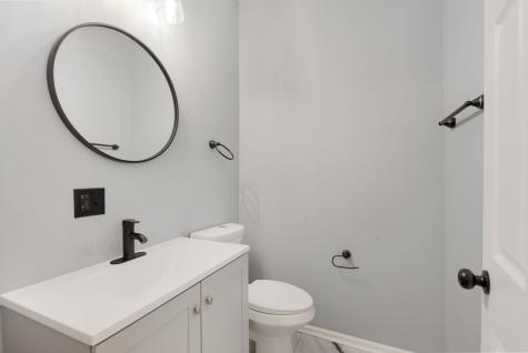 6718 South Saint Lawrence Avenue Chicago IL 60637