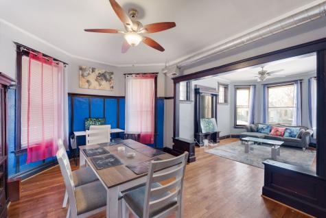 6718 South Saint Lawrence Avenue Chicago IL 60637