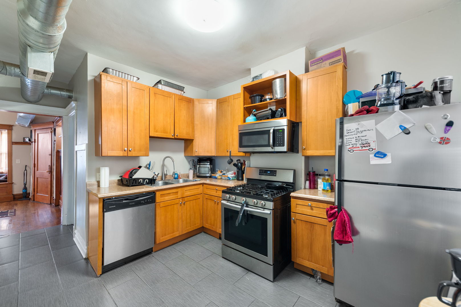 6718 South Saint Lawrence Avenue Chicago IL 60637