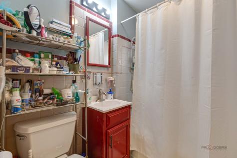 7523 West Cleveland Street Niles IL 60714