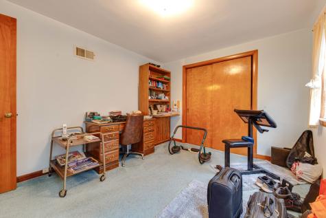 7523 West Cleveland Street Niles IL 60714