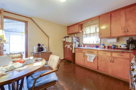 7523 West Cleveland Street Niles IL 60714