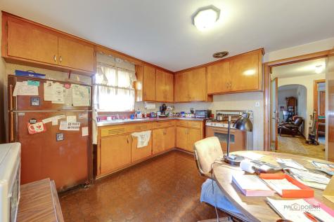 7523 West Cleveland Street Niles IL 60714
