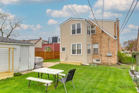 7523 West Cleveland Street Niles IL 60714