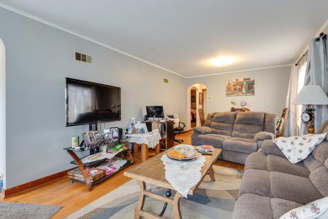 7523 West Cleveland Street Niles IL 60714