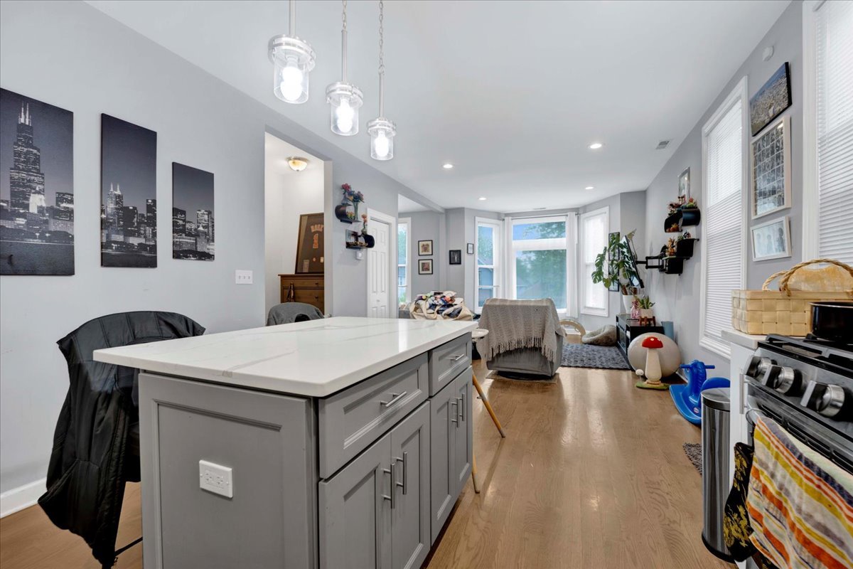 1821 North Tripp Avenue Chicago IL 60639