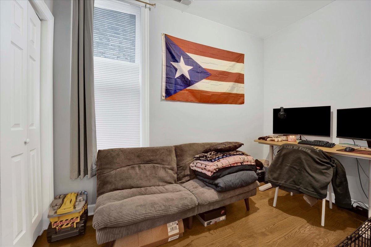 1821 North Tripp Avenue Chicago IL 60639