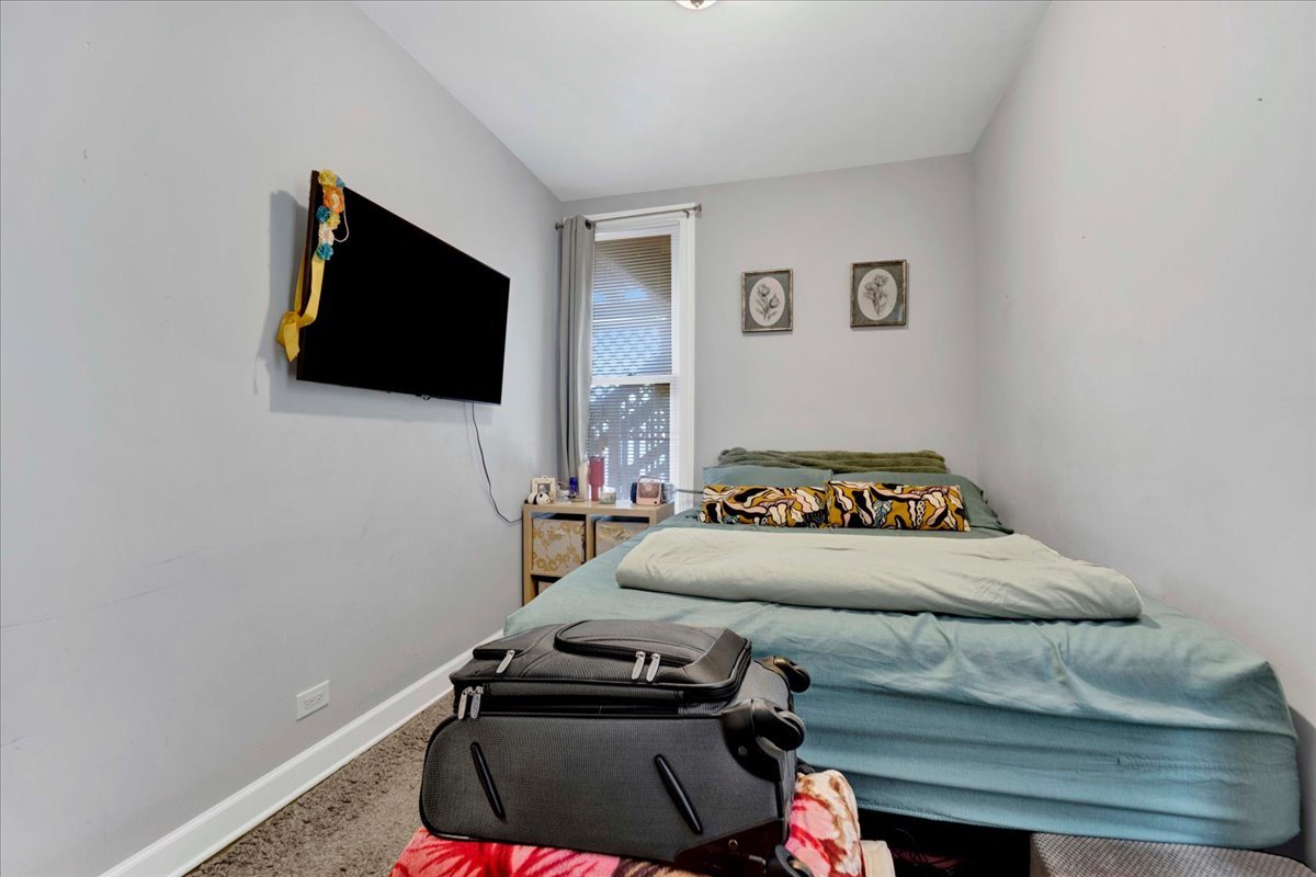 1821 North Tripp Avenue Chicago IL 60639